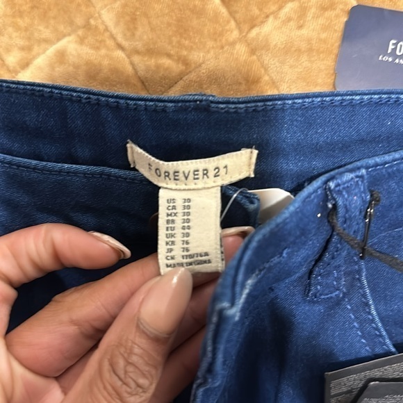 Blue Skinny Jeans NWT - forever 21 size 30 - Picture 6 of 7